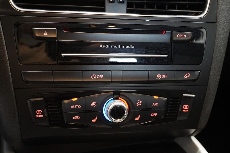 Audi Q5  2,0 TFSI QUATTRO AUT. - fotka 15 z 27