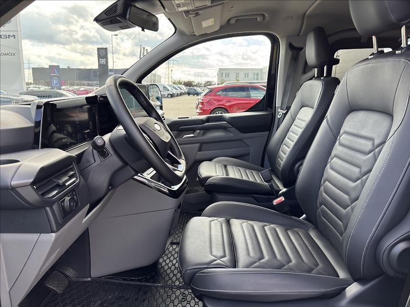 Ford Tourneo Custom 2,5 PHEV 171kW Titanium X L2 - fotka 30 z 55