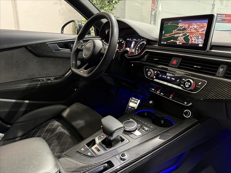 Audi RS 4 2,9   TFSI 450HP QUATTRO ALCA - fotka 27 z 45