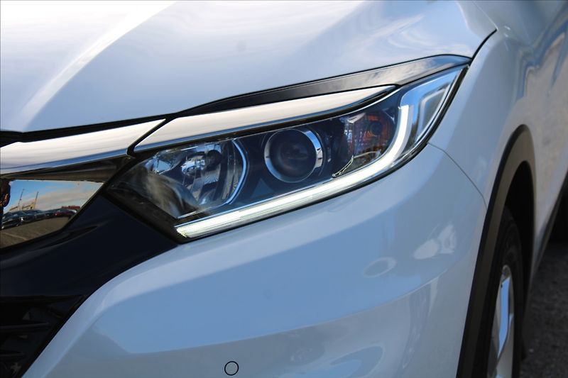 Honda HR-V 1,5 V-TEC  ČR,1.MAJ,ELEGANCE - fotka 27 z 28