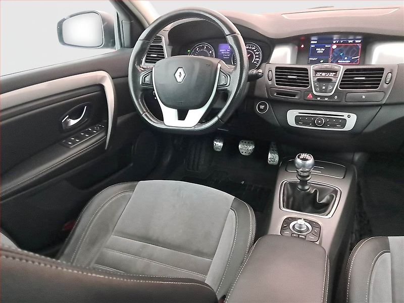 Renault Laguna (2014) 2.0 dCi, nová STK, Tažné - fotka 7 z 16