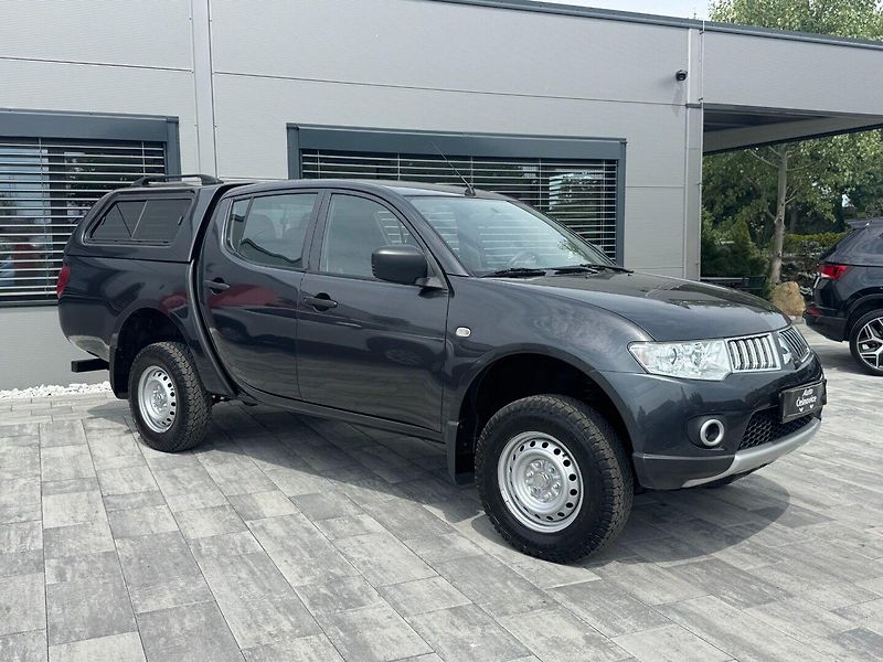 Mitsubishi L200 (2011) 2.5 DI-D 100KW 4WD HARDTOP - fotka 3 z 29