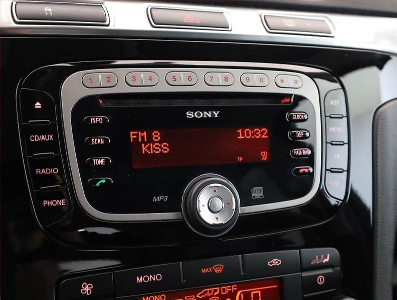 Ford Galaxy (2012) 2.0 TDCi, 7 míst, Tempomat - fotka 13 z 17