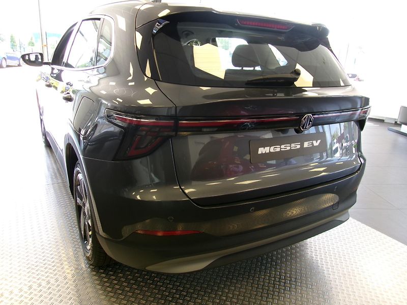 MG MGS5 EV (2025) Emotion 49kWh - fotka 8 z 29