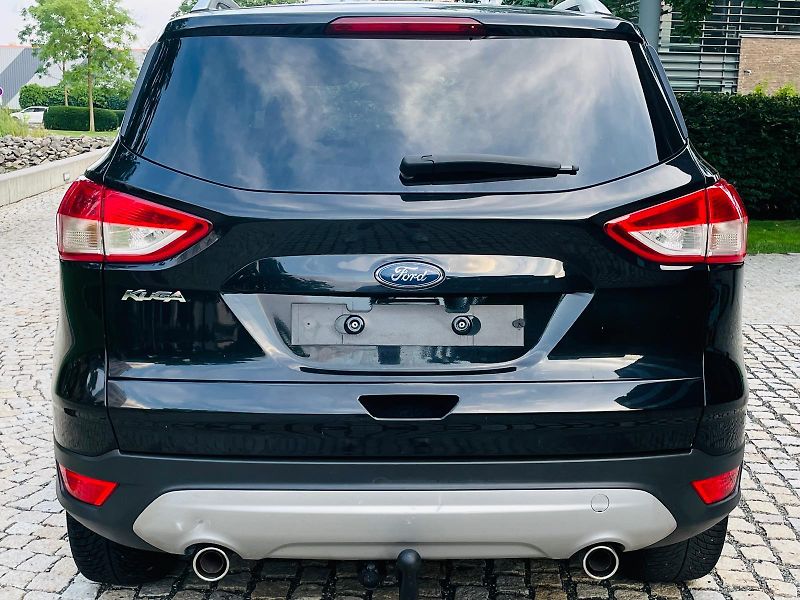 Ford Kuga 2.0TDCi 4x4 MAN TAŽNÉ SERVISKA - fotka 13 z 47