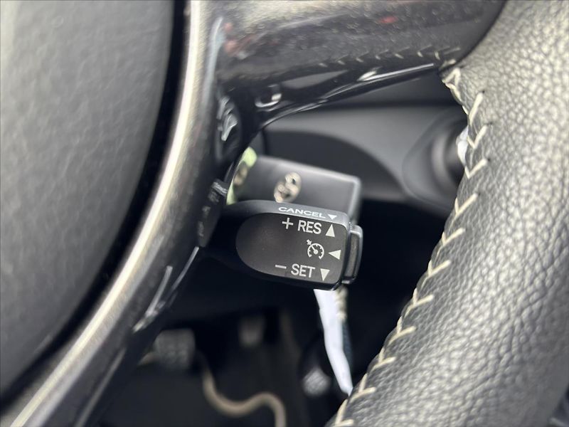 Toyota Yaris 1,5 VVT-i Active KAMERA - fotka 31 z 34