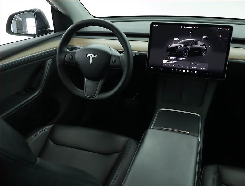 Tesla Model Y (2023) Long Range AWD 79kWh, SoH 91% - fotka 7 z 21