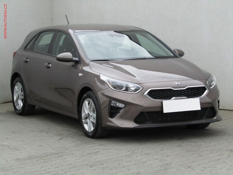 Kia Ceed (2021) 1.5 T-GDi, 1.maj,ČR, Spin - fotka 1 z 3