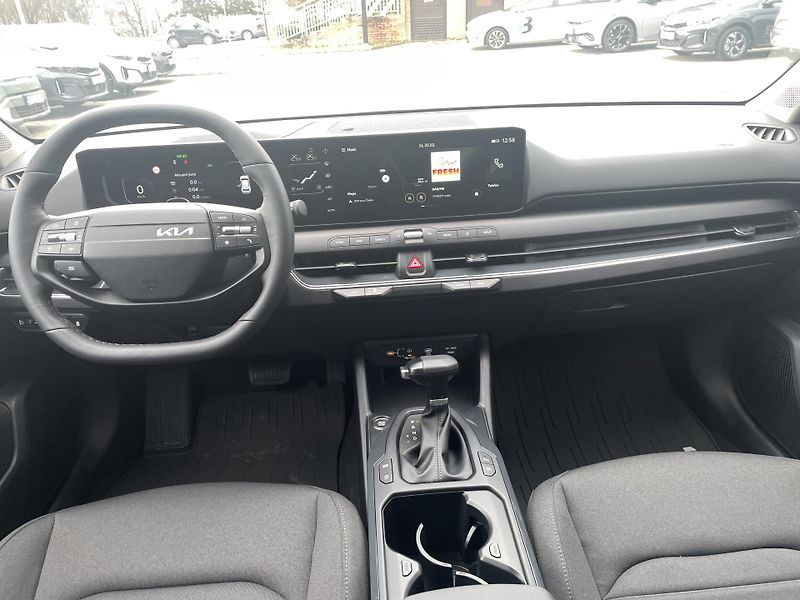 Kia K4 (2026) 1.0T-GDi MHEV EXCLUSIVE 7DCT - fotka 6 z 20