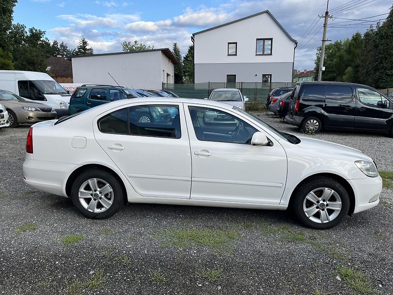 Škoda Octavia (2010) AUTOMAT+PĚKNÝ STAV - fotka 6 z 25