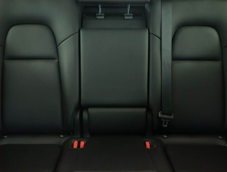 Tesla Model Y (2021) Long Range AWD 75kWh, SoH 92% - fotka 10 z 20