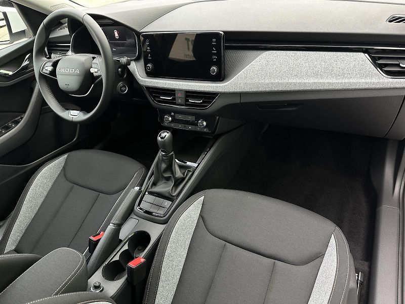 Škoda Kamiq 1.0TSi 116PS Selection 2Z.KLIM - fotka 35 z 37
