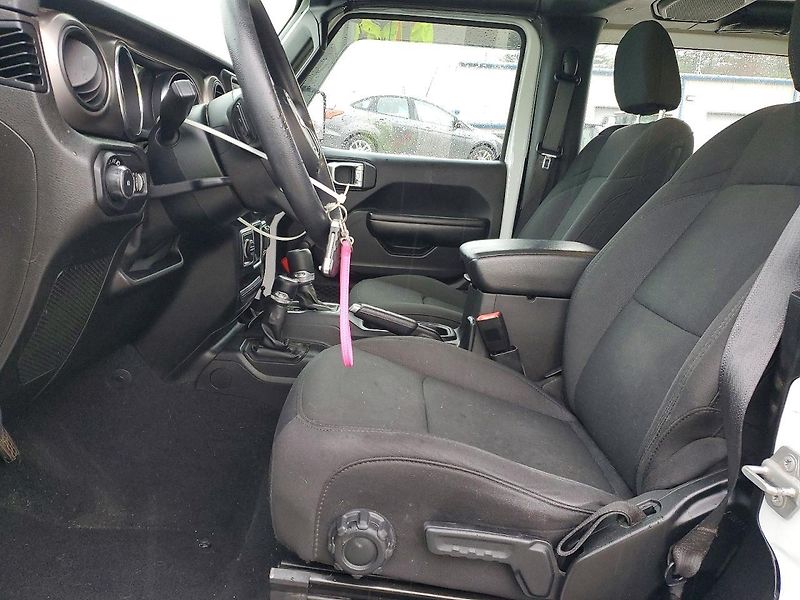 Jeep Wrangler (2019) SPORT - fotka 7 z 11