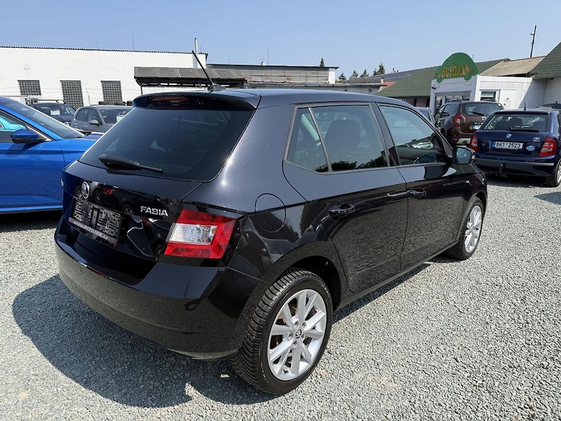 Škoda Fabia 1.0 MPI CLEVER - fotka 6 z 13