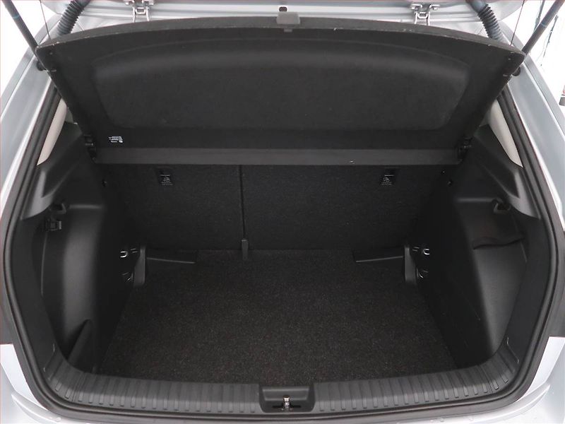 Škoda Fabia (2023) Style 1.0 TSI, Serv.kniha - fotka 13 z 18