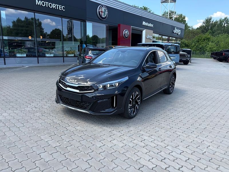 Kia Ceed (2025) 1,6 T-GDi GPF 7DCT STEEL EDITI - fotka 3 z 12