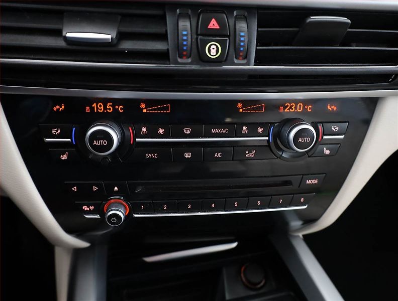 BMW X5 (2018) xDrive25d - fotka 10 z 21