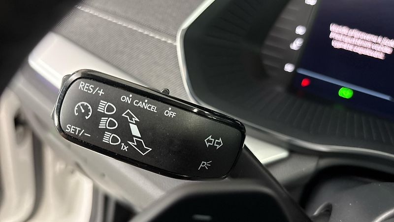 Škoda Octavia 2.0 TDI DSG Style Combi - fotka 14 z 26