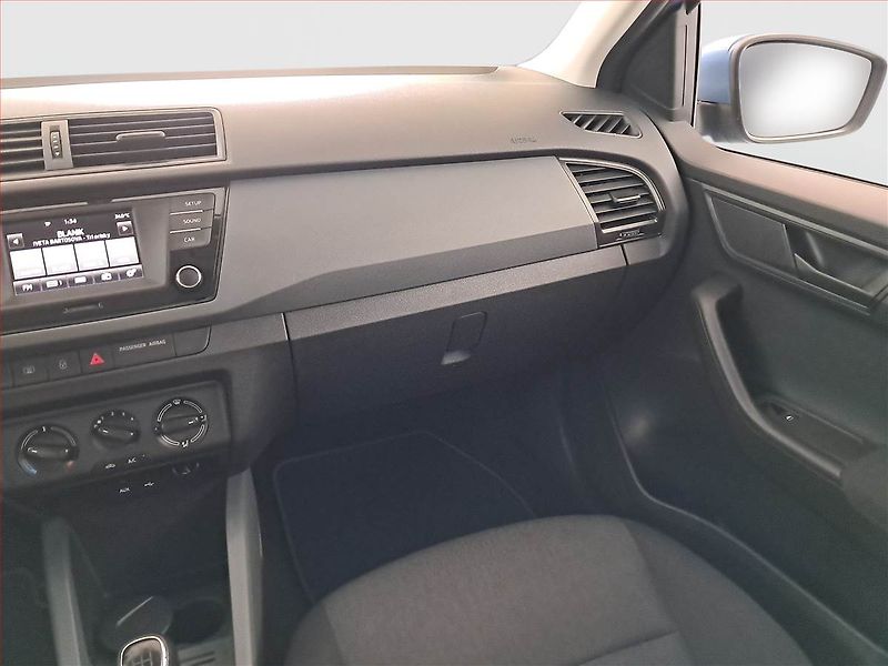Škoda Fabia (2015) Ambition Plus 1.0 - fotka 8 z 15