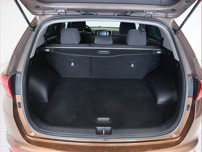 Kia Sportage (2016) 2.0 CRDi, 4X4, Automat - fotka 14 z 20