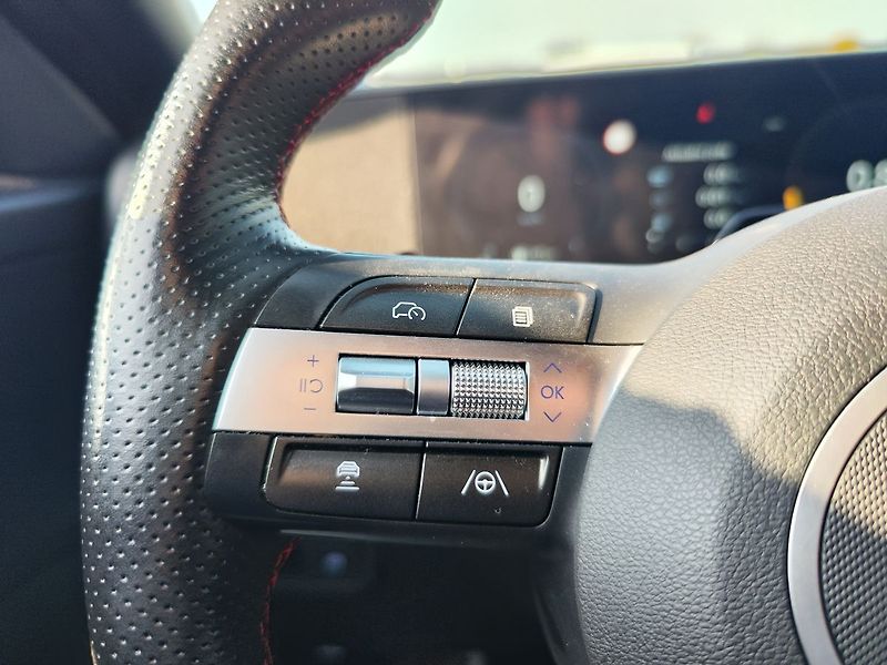 Hyundai Kona 1.6 T-GDI/145kW N-Line DCT - fotka 24 z 31