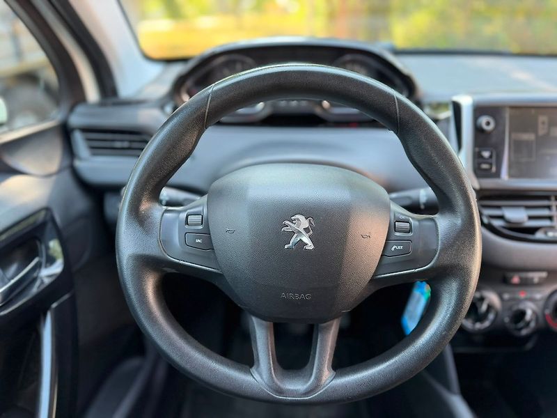 Peugeot 208 ACTIVE 1.4HDi 75 MAN5 - fotka 2 z 27