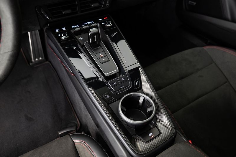 Porsche 911 (992.2) Carrera GTS BOSE/Matri - fotka 13 z 24