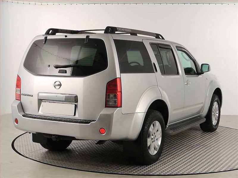 Nissan Pathfinder (2006) 2.5 dCi , 4X4, Automat - fotka 5 z 21