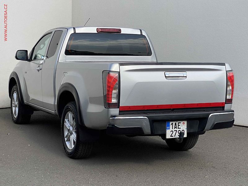 Isuzu D-Max (2017) 1.9D 4x4, ČR, AT, TZ, AC - fotka 6 z 17