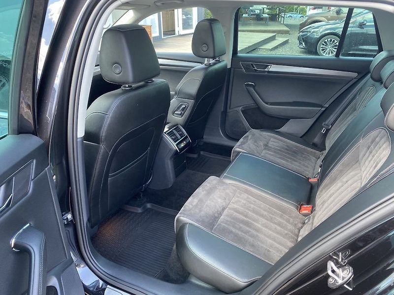 Škoda Superb 2.0TDi, DSG, 4x4, panorama - fotka 12 z 35