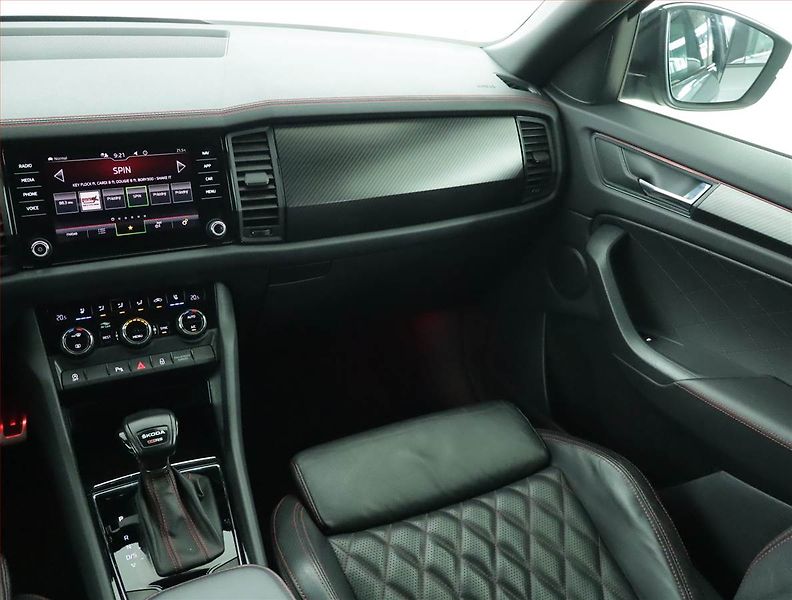Škoda Kodiaq (2022) RS 2.0 TSI - fotka 8 z 26