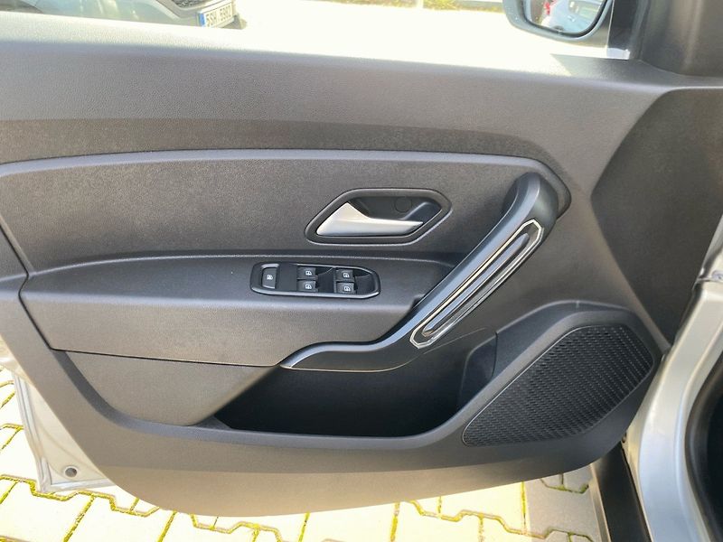 Dacia Duster (2021) 1.0tce LPG, Comfort - fotka 16 z 27