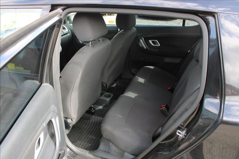 Škoda Fabia 1,2 i - fotka 10 z 20