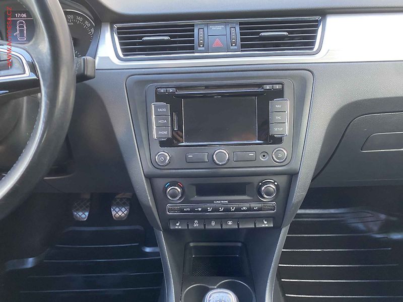 Škoda Rapid (2013) 1.6 TDI, ČR, Elegance - fotka 12 z 17