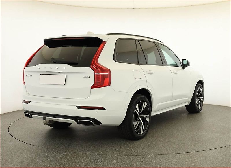 Volvo XC90 (2021) B6 AWD - fotka 5 z 22