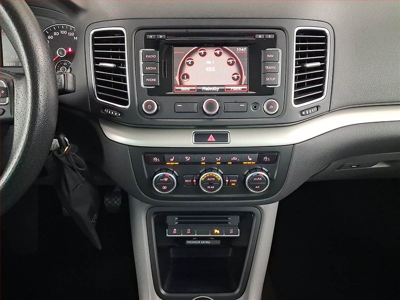 Seat Alhambra (2013) 2.0 TDI, 7 míst, Navi - fotka 12 z 20