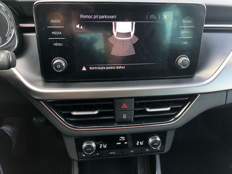 Škoda Scala 1.0TSI STYLE - fotka 21 z 28