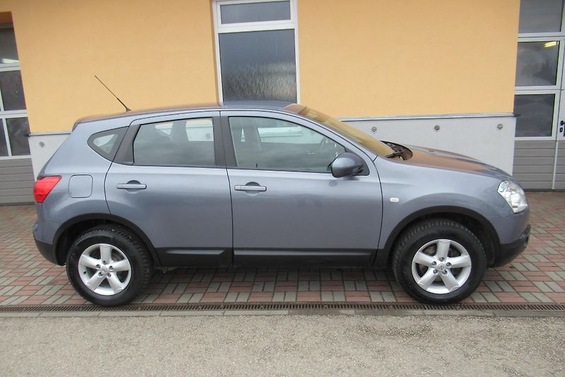Nissan Qashqai 1.5 DCi AUT. KLIMA TAŽNÉ - fotka 3 z 27