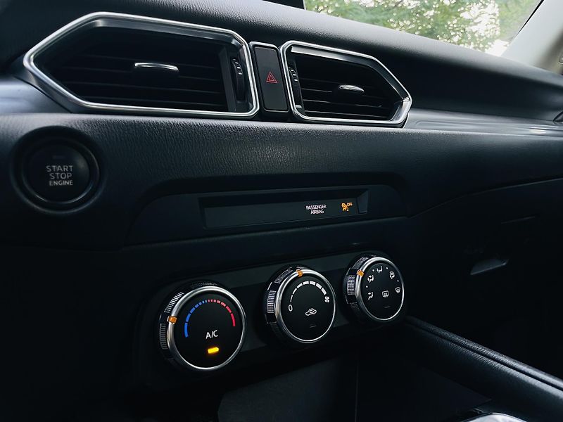 Mazda CX-5 2.0i MANUÁL SERVISKA TAŽNÉ 2WD - fotka 36 z 41