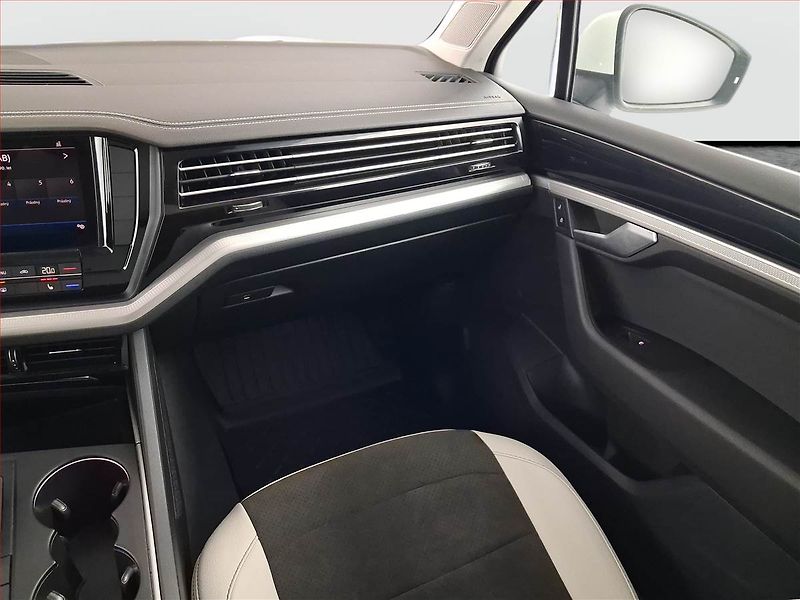 Volkswagen Touareg (2020) 3.0 TDI - fotka 8 z 21