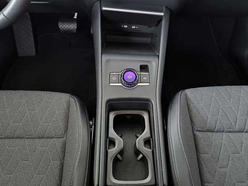 Volkswagen Tiguan DSG 1,5 TSi 96 kW Life - fotka 14 z 21