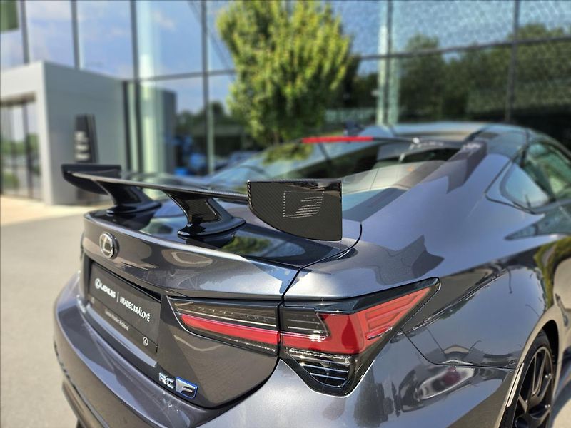 Lexus RC F 5,0 Track Edition - fotka 15 z 17