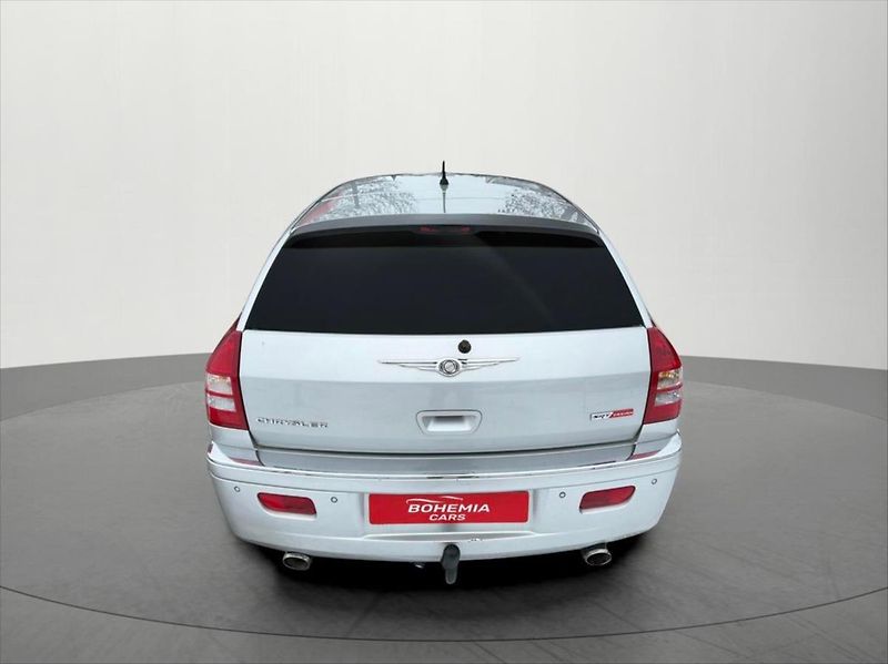 Chrysler 300C 3,0 160 KW SRT PACK - fotka 6 z 33