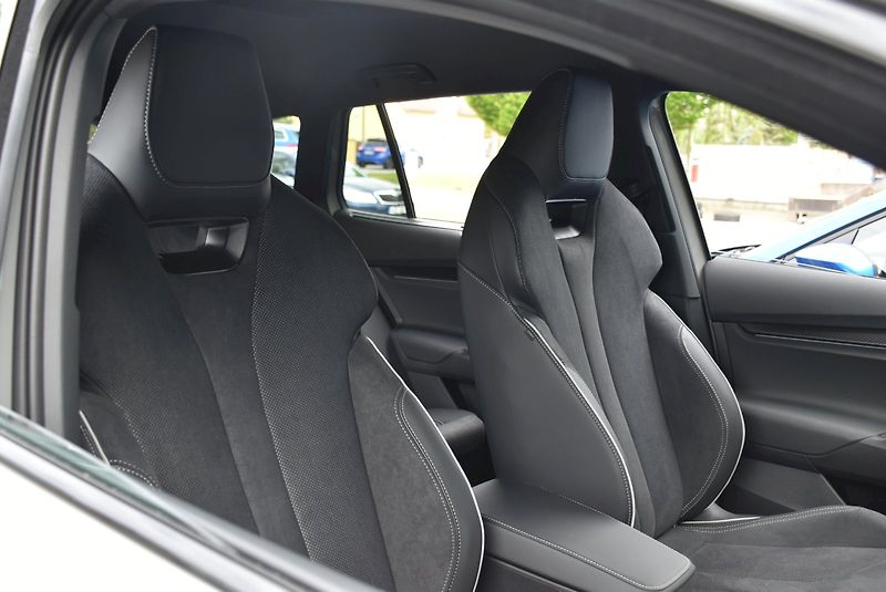 Škoda Enyaq (2026) Sportline 85 - fotka 43 z 47