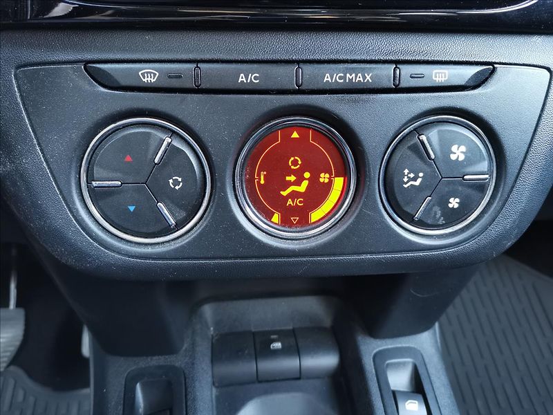 Peugeot 301 1,2 PureTech ACTIVE - fotka 13 z 14