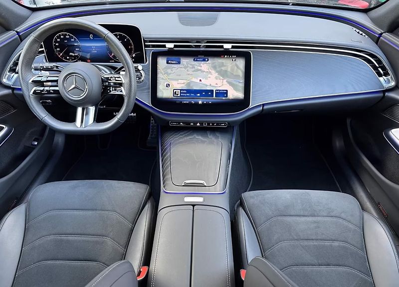 Mercedes-Benz Třídy E 220d 4M AMG Advanced Taž Distr - fotka 9 z 19