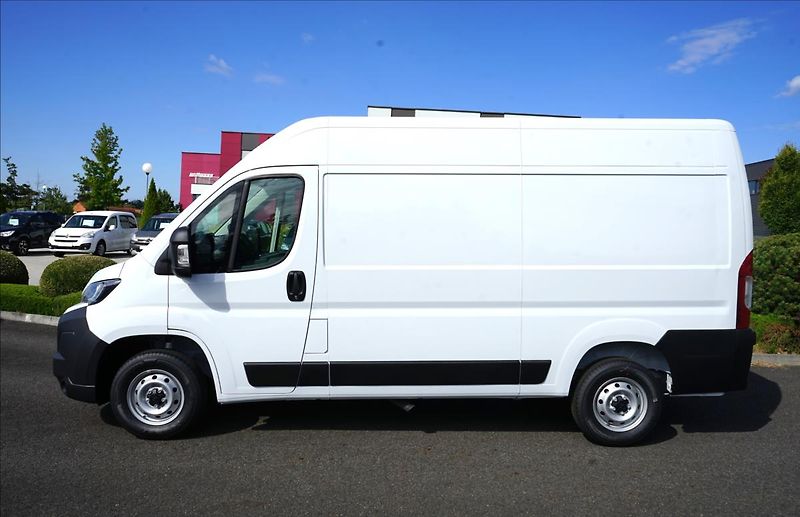 Citroën Jumper (2026) 2,2 BlueHDi 120 MAN6FG 30 L2H2 - fotka 4 z 21
