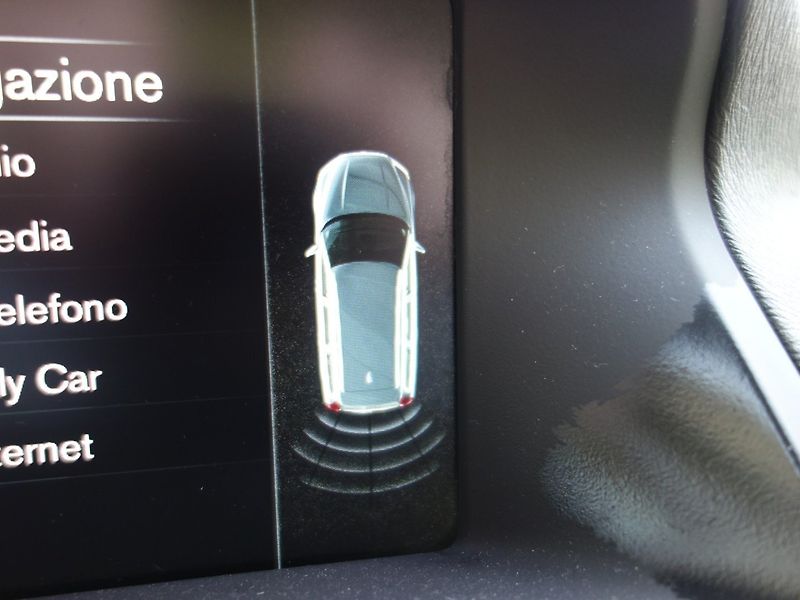 Volvo V70 (2015) 2.0D4 133kW 8A DRIVE - fotka 16 z 39