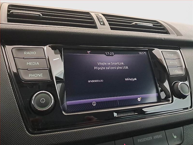 Škoda Fabia (2022) Style 1.0 TSI, Tempomat - fotka 13 z 19