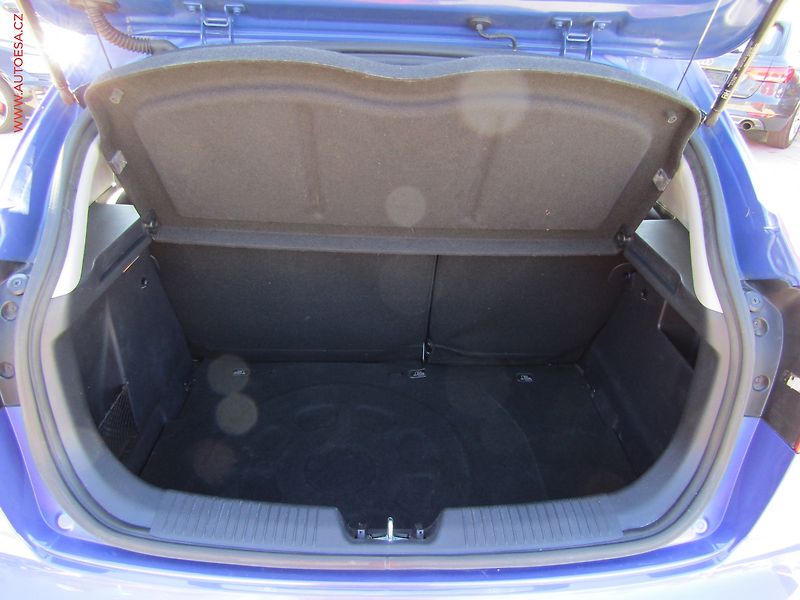 Kia Rio (2012) 1.25CVVT, ČR, AC, STK1/28 - fotka 7 z 15